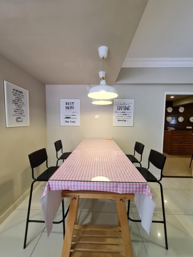 Mg Casa Inn - Mutiara Gurney Джордж Таун Екстериор снимка