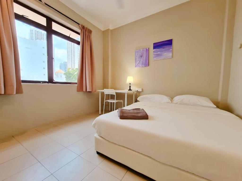 Mg Casa Inn - Mutiara Gurney Джордж Таун Екстериор снимка