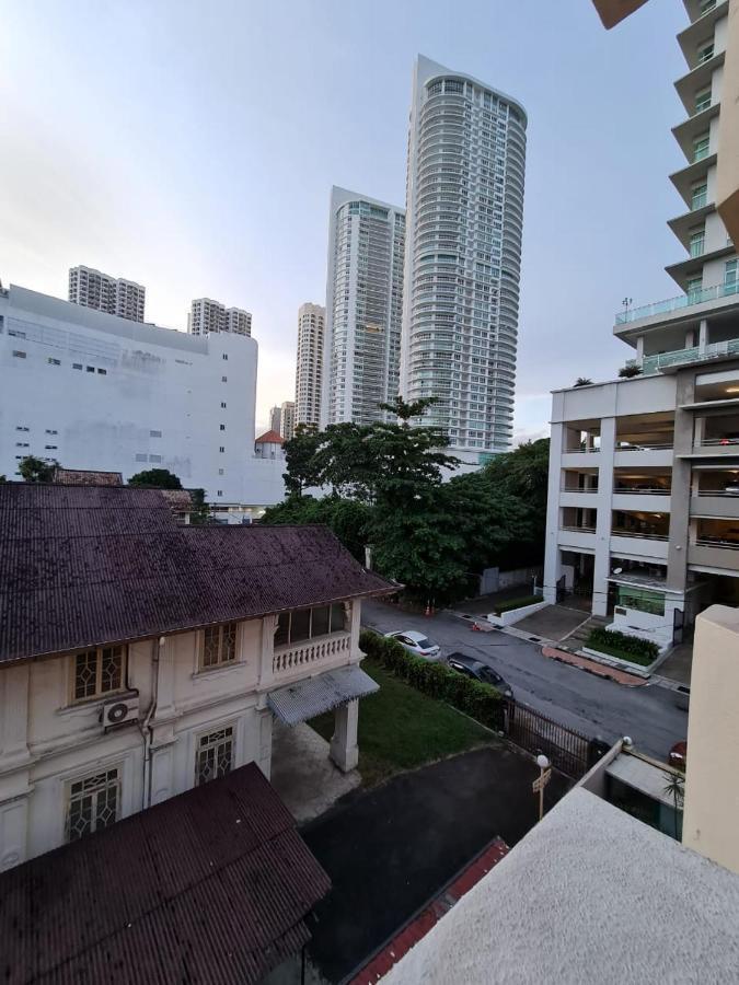 Mg Casa Inn - Mutiara Gurney Джордж Таун Екстериор снимка